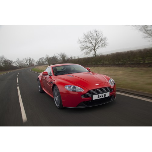 Aston Martin Vantage RWD 2005+
