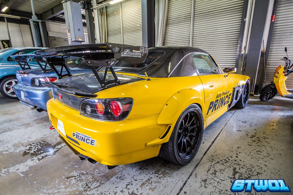 rear yellow